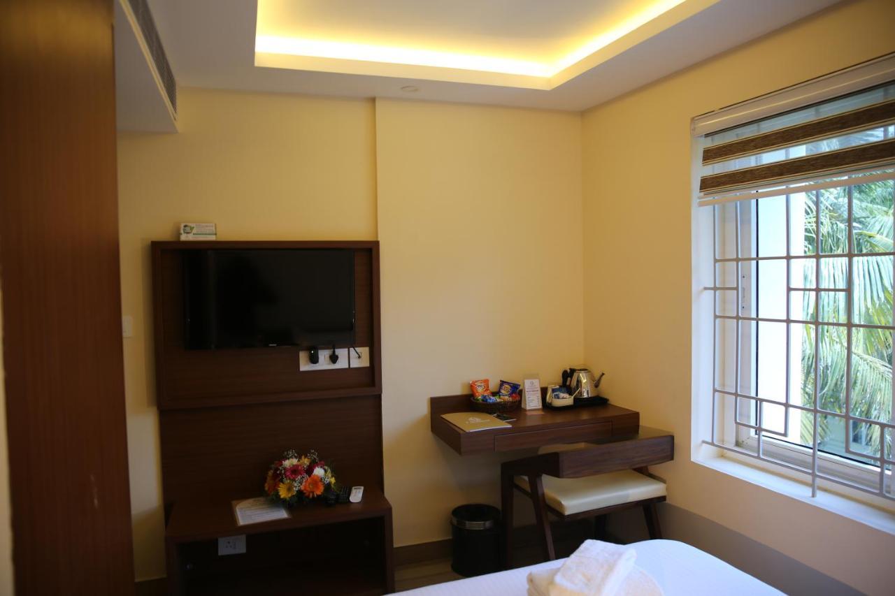 D'Chandelier Kochi Екстериор снимка